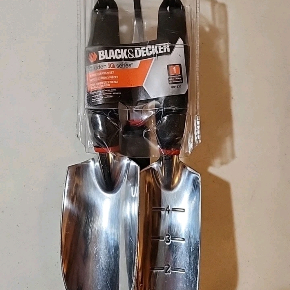Black & Decker 3-Piece Garden Tool Set